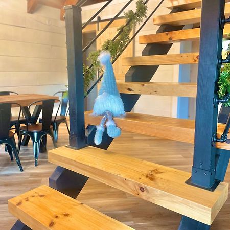 Modern Lake Side Nest• Hotub Fenced Yard King Beds Сивиървил Екстериор снимка