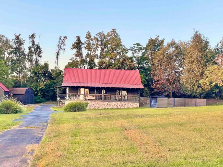 Modern Lake Side Nest• Hotub Fenced Yard King Beds Сивиървил Екстериор снимка